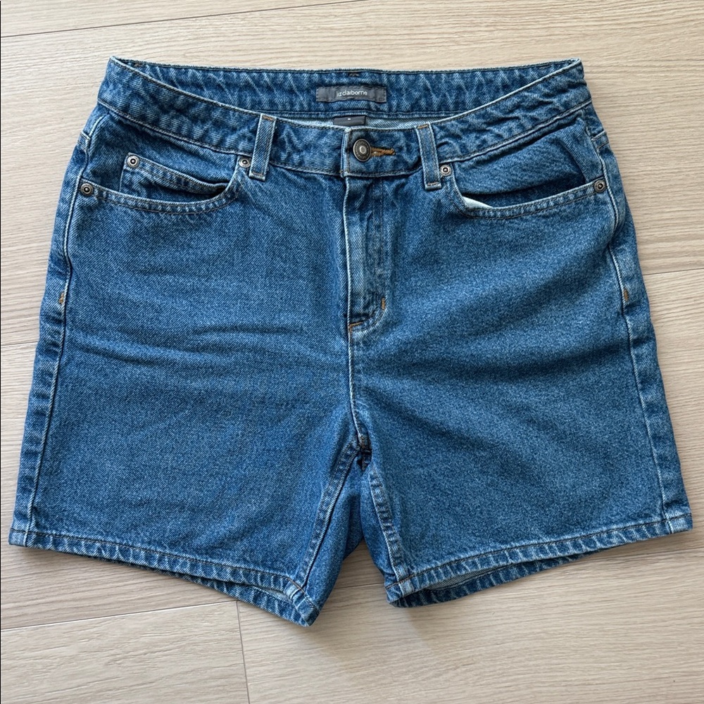 Vintage Liz Claiborne Y2K High Waist Tailored Shorts Size 6 Minimalist Chic